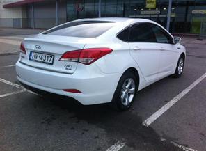 Medium_phoca_thumb_l_hyundai_20i40_20004
