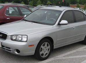 Medium_2001_hyundai_elantra-pic-47404