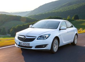 Medium_opel-insignia_2014_1024x768_wallpaper_03