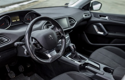 Slider_peugeot_20308_20auto_20noma_204