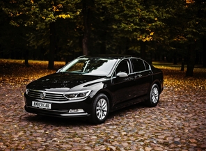 Medium_vw_20b8_20black_20-_20auto_20noma_201