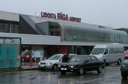 Slider_riga_airport